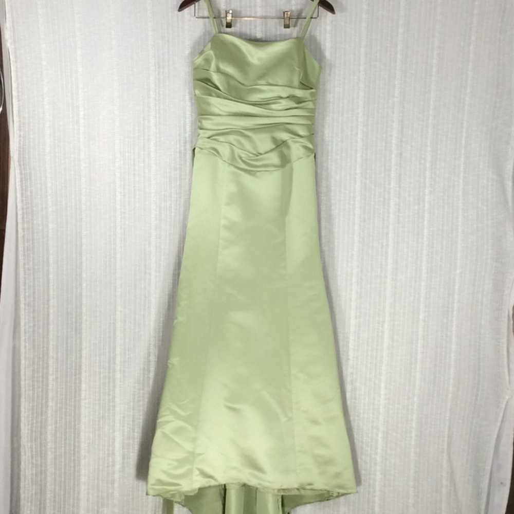 Bill Levkoff Lime Green Satin Formal Gown - Size 8 - Ruched Bodice